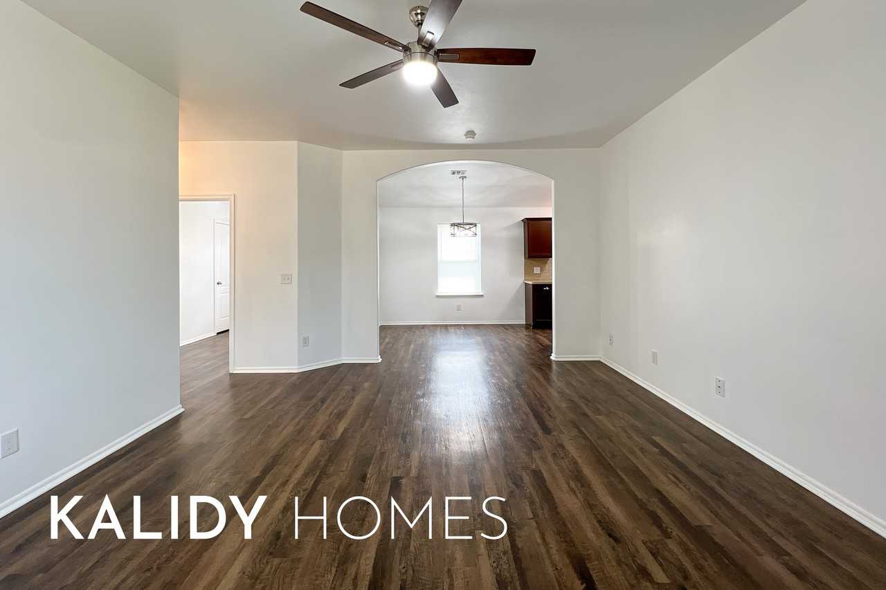 6140 Cielo Terrace #1 - Photo 4 of 25