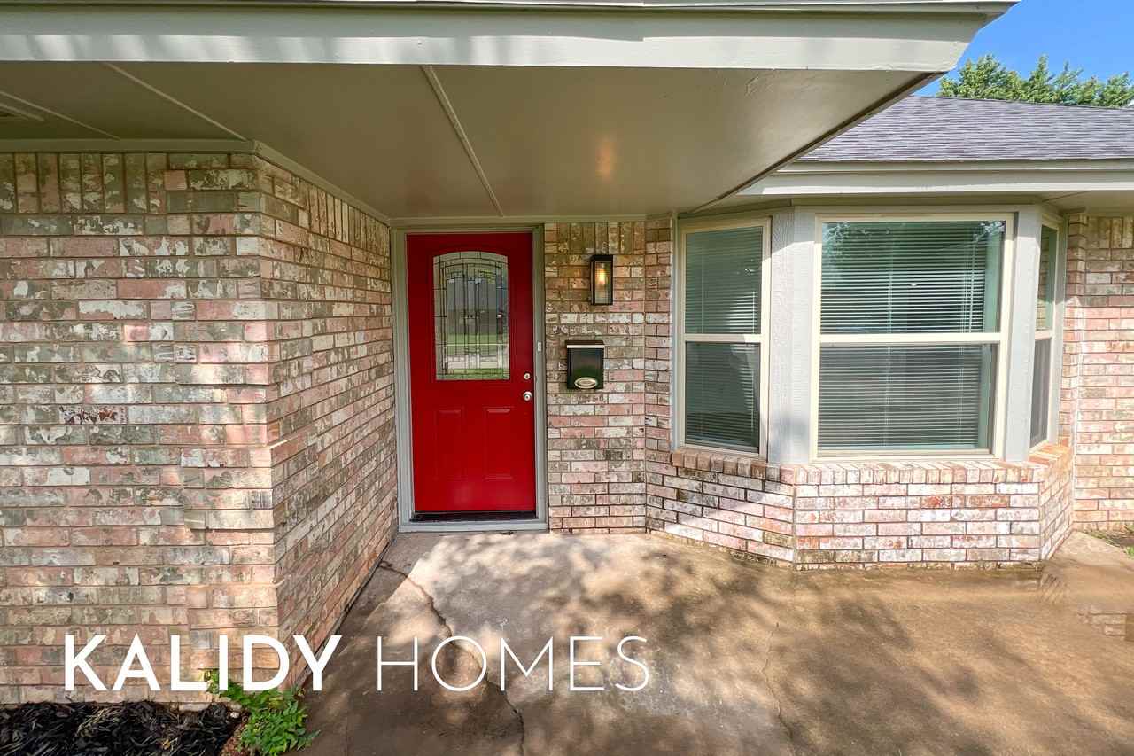 3501 Baird Dr #1 - Photo 2 of 34