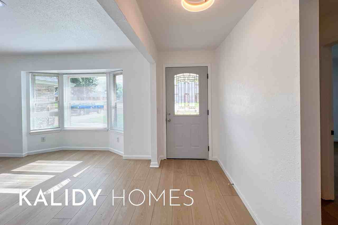 3501 Baird Dr #1 - Photo 3 of 34