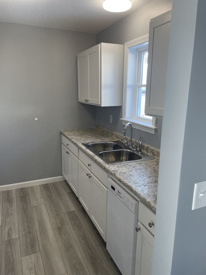 53 Oak St #3 - Photo 6 of 8