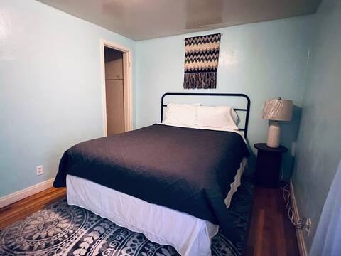 430 1/2 Elias Ave #430-1-2 - Photo 7 of 23