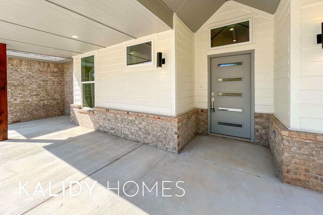 21301 Se 103rd St #1 - Photo 2 of 39