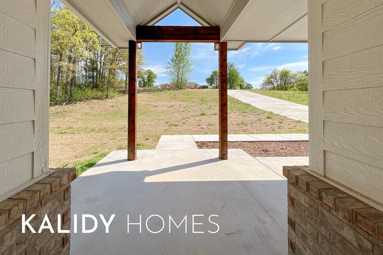 21301 Se 103rd St #1 - Photo 3 of 39