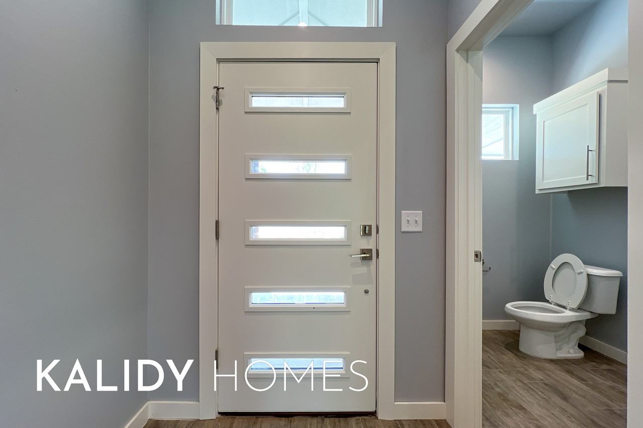 21301 Se 103rd St #1 - Photo 4 of 39