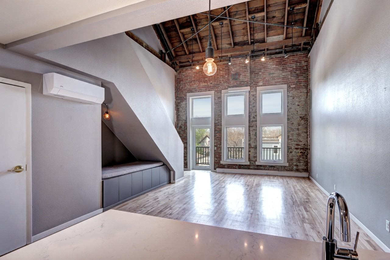 2711 Welton Street #202 - Photo 4 of 25