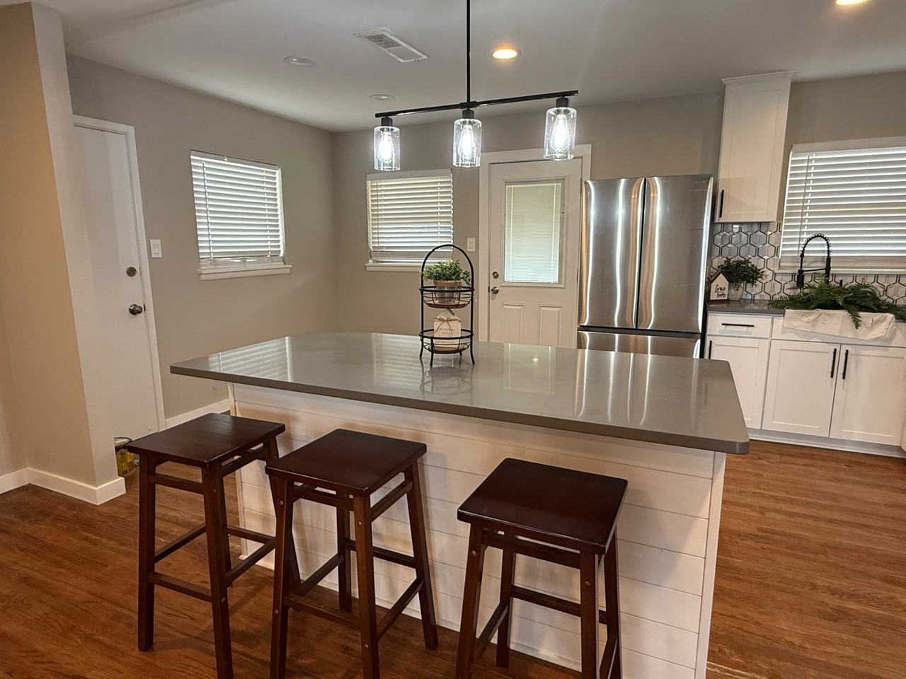 3314 W Ohio Ave #1 - Photo 3 of 7