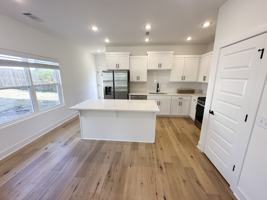 featured image of 1234 W James St #1