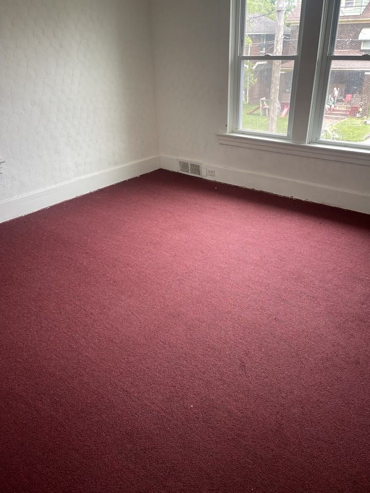 733 Crandall Ave #1 - Photo 4 of 9