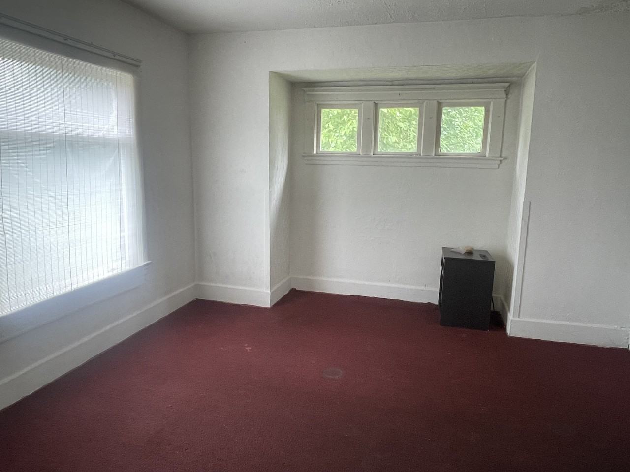 733 Crandall Ave #1 - Photo 6 of 9