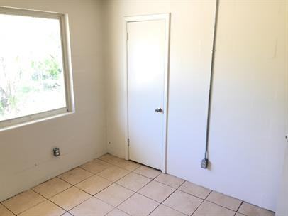 543 Division St #3 - Photo 6 of 21