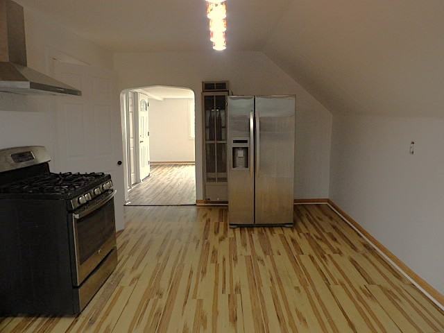 200 Hamburg St Uppr - Photo 5 of 17