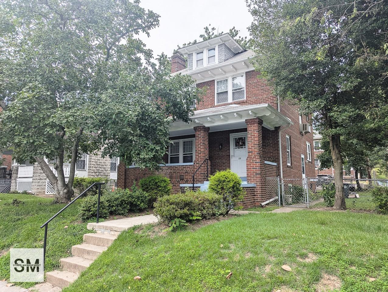 23 Milmarson Place Northwest #1 - Photo 2 of 27