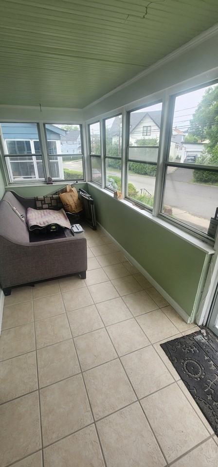 58 Laurel Ave #1 - Photo 3 of 14