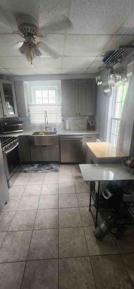 58 Laurel Ave #1 - Photo 4 of 14