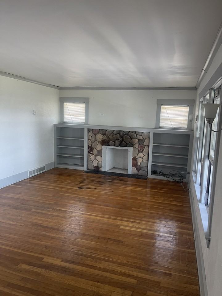 1848 Cordova Ave #1848 - Photo 2 of 14