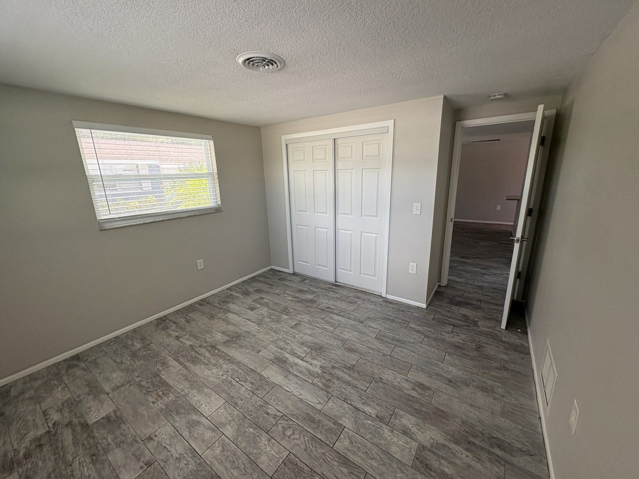 302 Colonia Ln E #1 - Photo 6 of 12