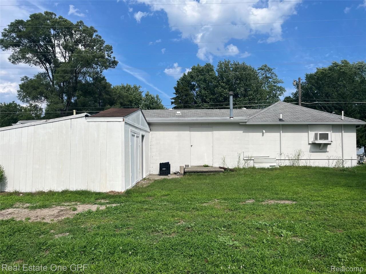 8216 Lakeshore Road #1 - Photo 3 of 22