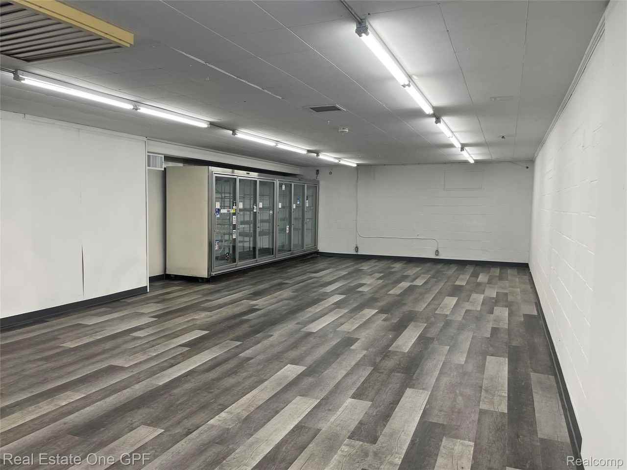 8216 Lakeshore Road #1 - Photo 7 of 22