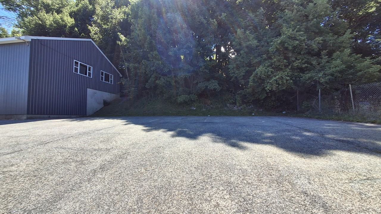 45 45 Church Street - 3200 Pequot Avenue200 Pequot Avenue #3 - Photo 4 of 29