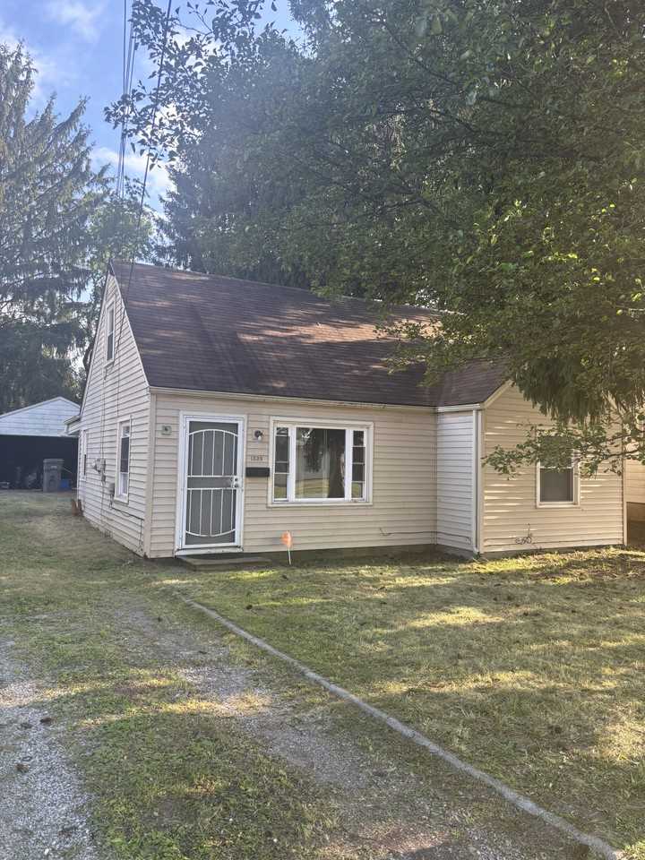 1539 Wakefield Avenue #1 - Photo 2 of 12