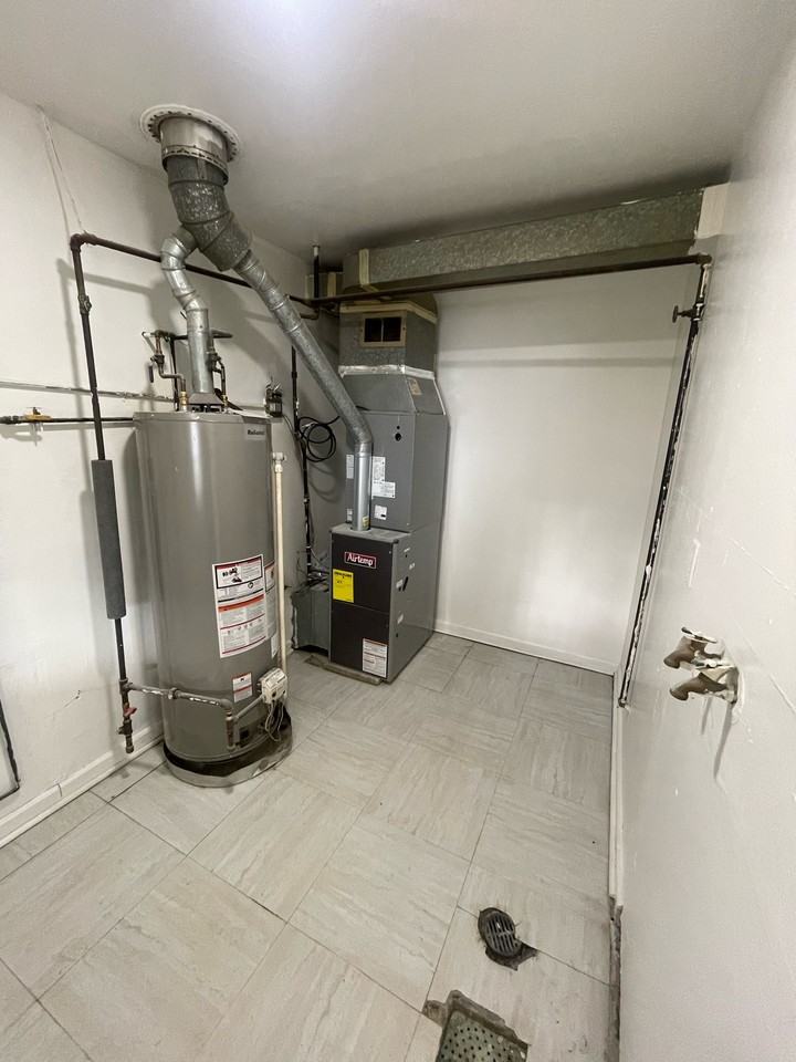 1539 Wakefield Avenue #1 - Photo 4 of 12