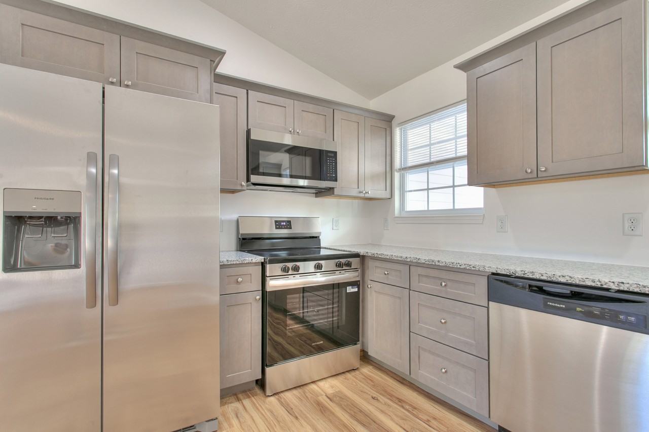 1059 Waynoka Drive #1 - Photo 4 of 29