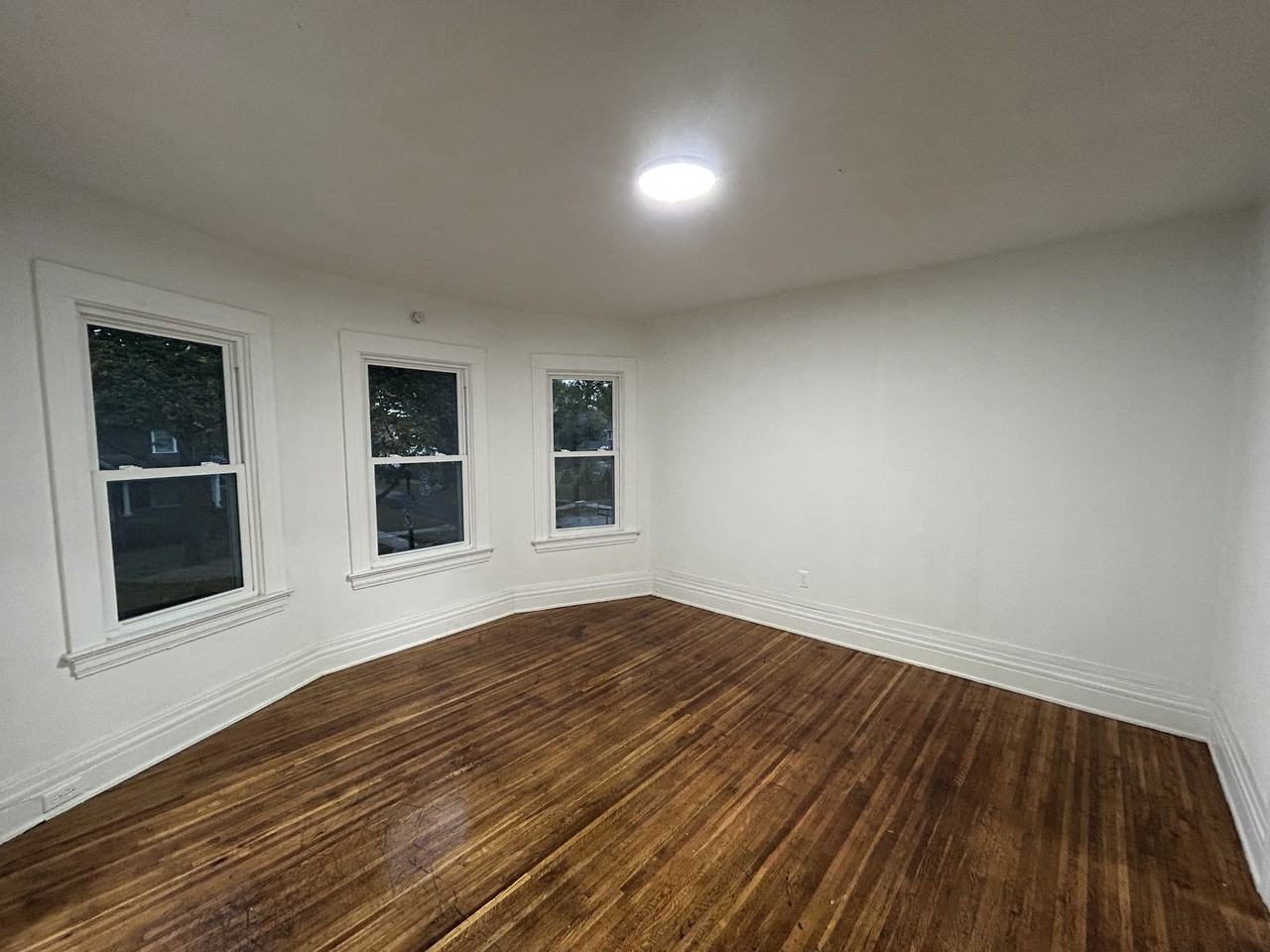 302 Grand Avenue #UP - Photo 6 of 12