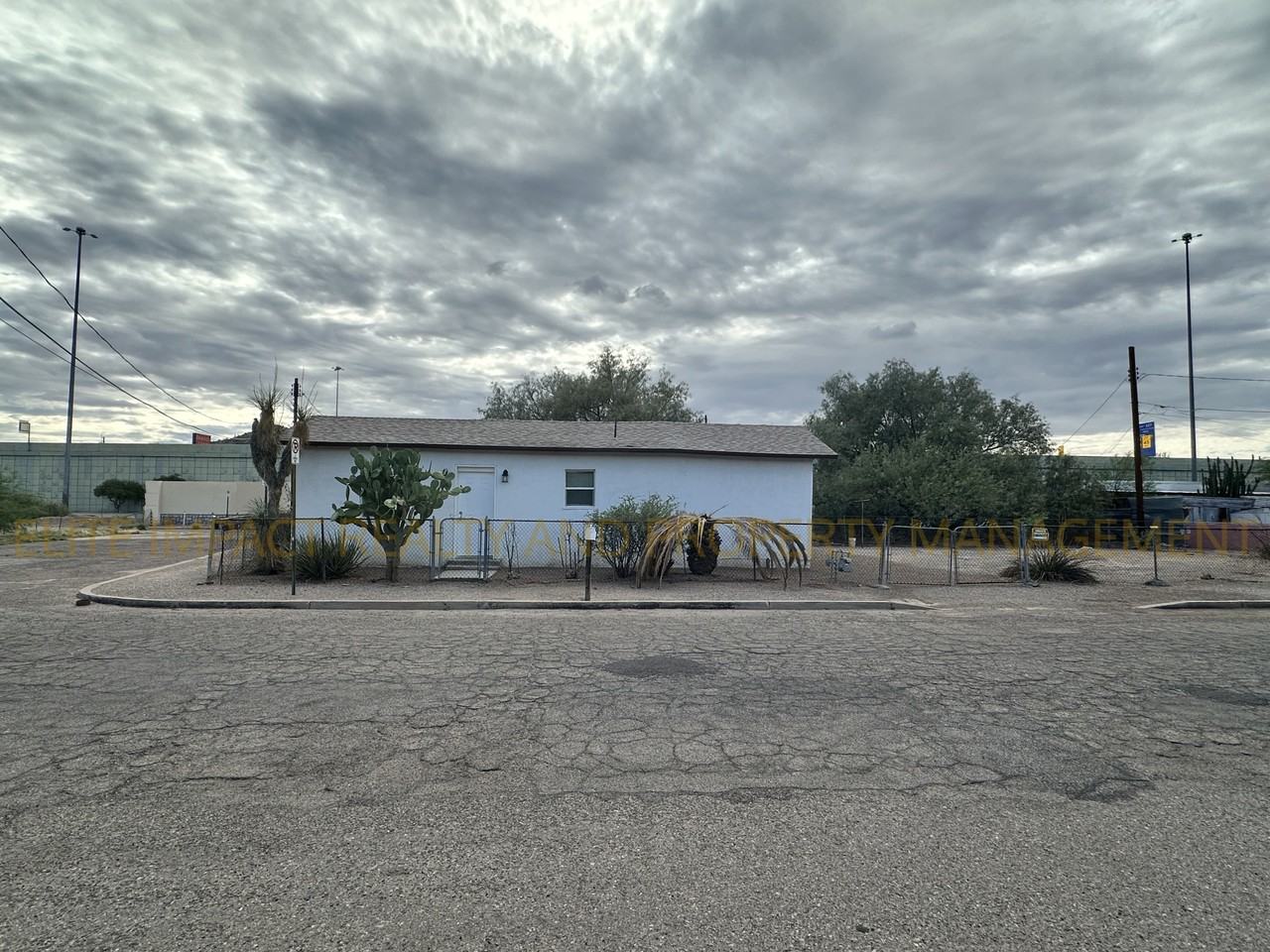 440 S Sentinel Ave #1 - Photo 2 of 20