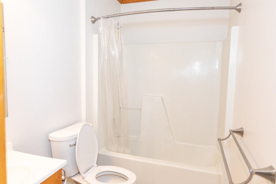 1611B Long Shoals Rd #1611B - Photo 7 of 9