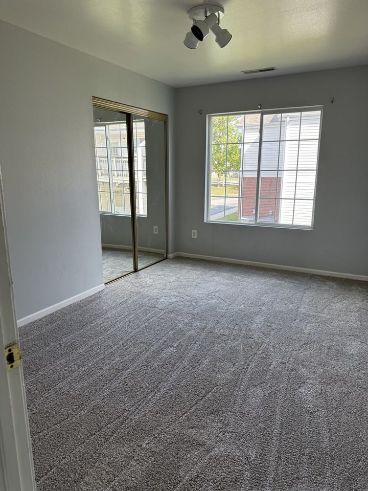 1300 S Alberta St #1300-201 - Photo 4 of 10