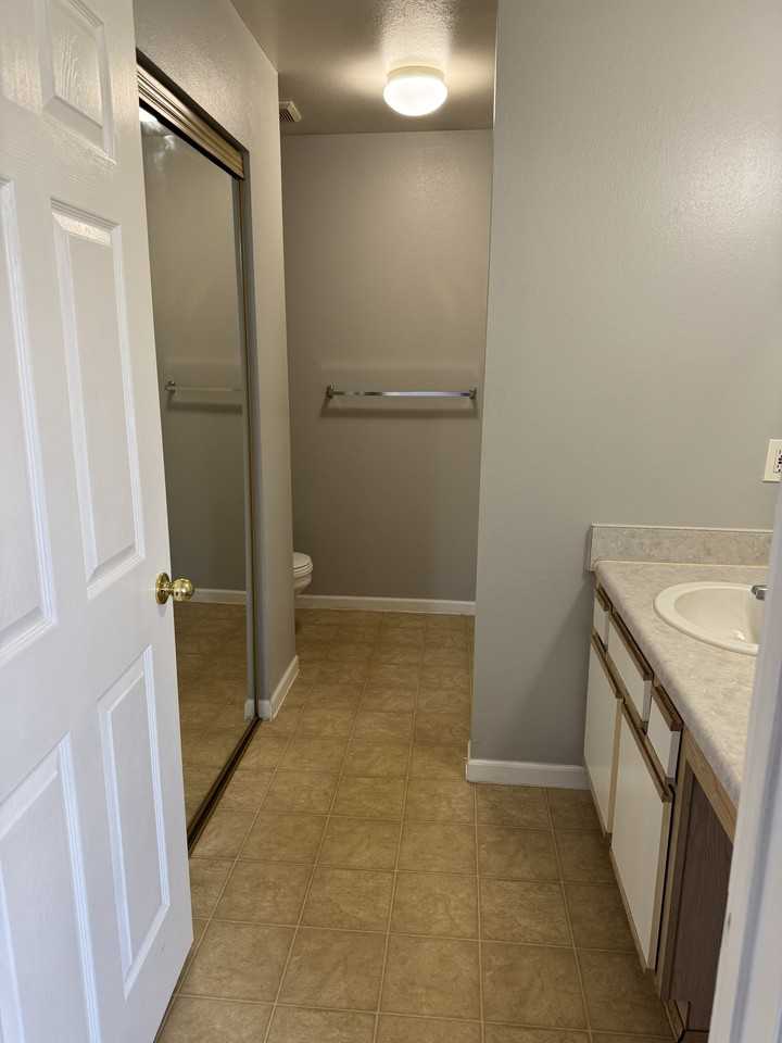 1300 S Alberta St #1300-201 - Photo 6 of 10