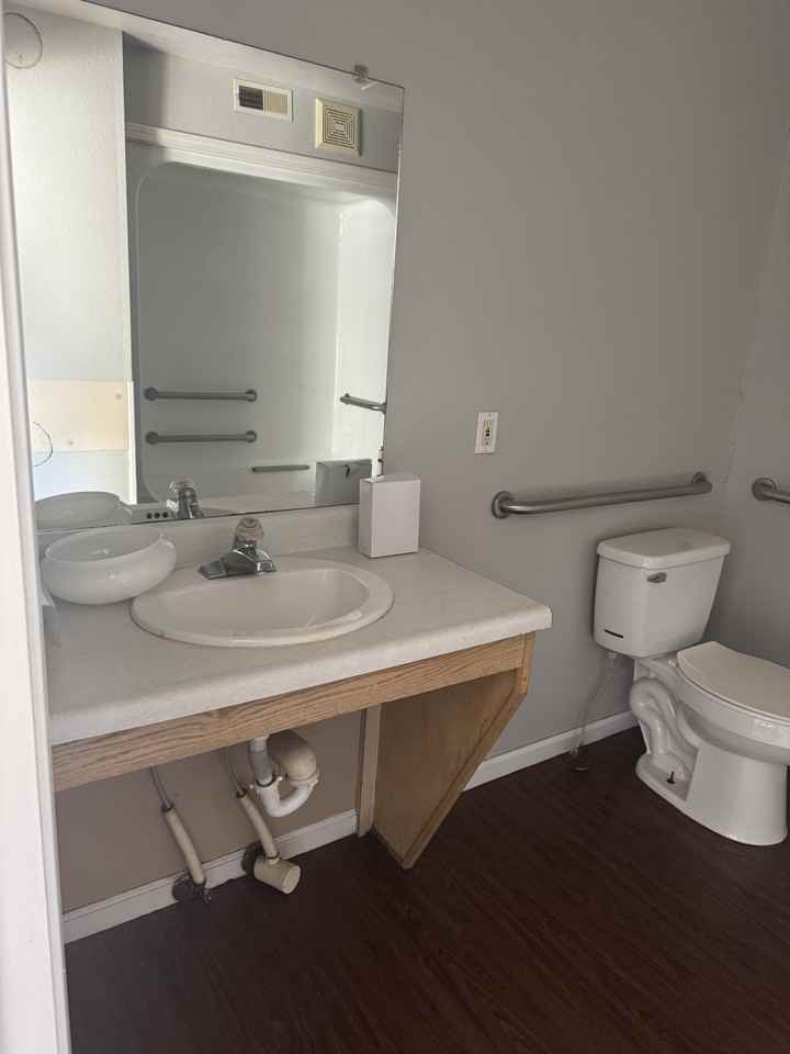 1301 S Alberta St #1301-104 - Photo 6 of 10