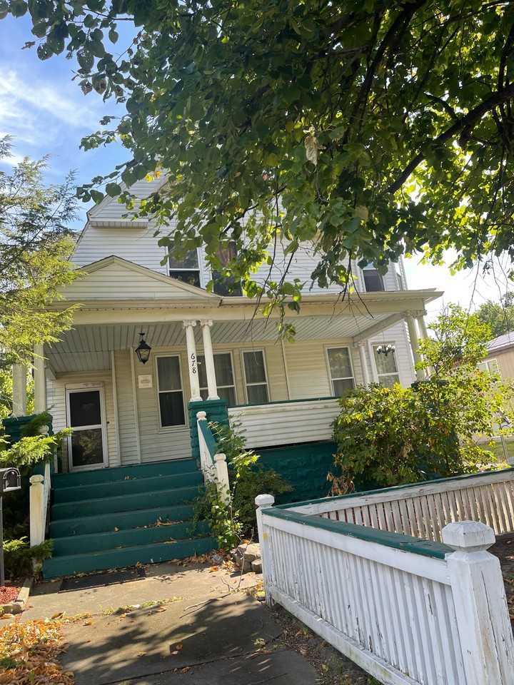 678 Mahoning Avenue Northwest #1