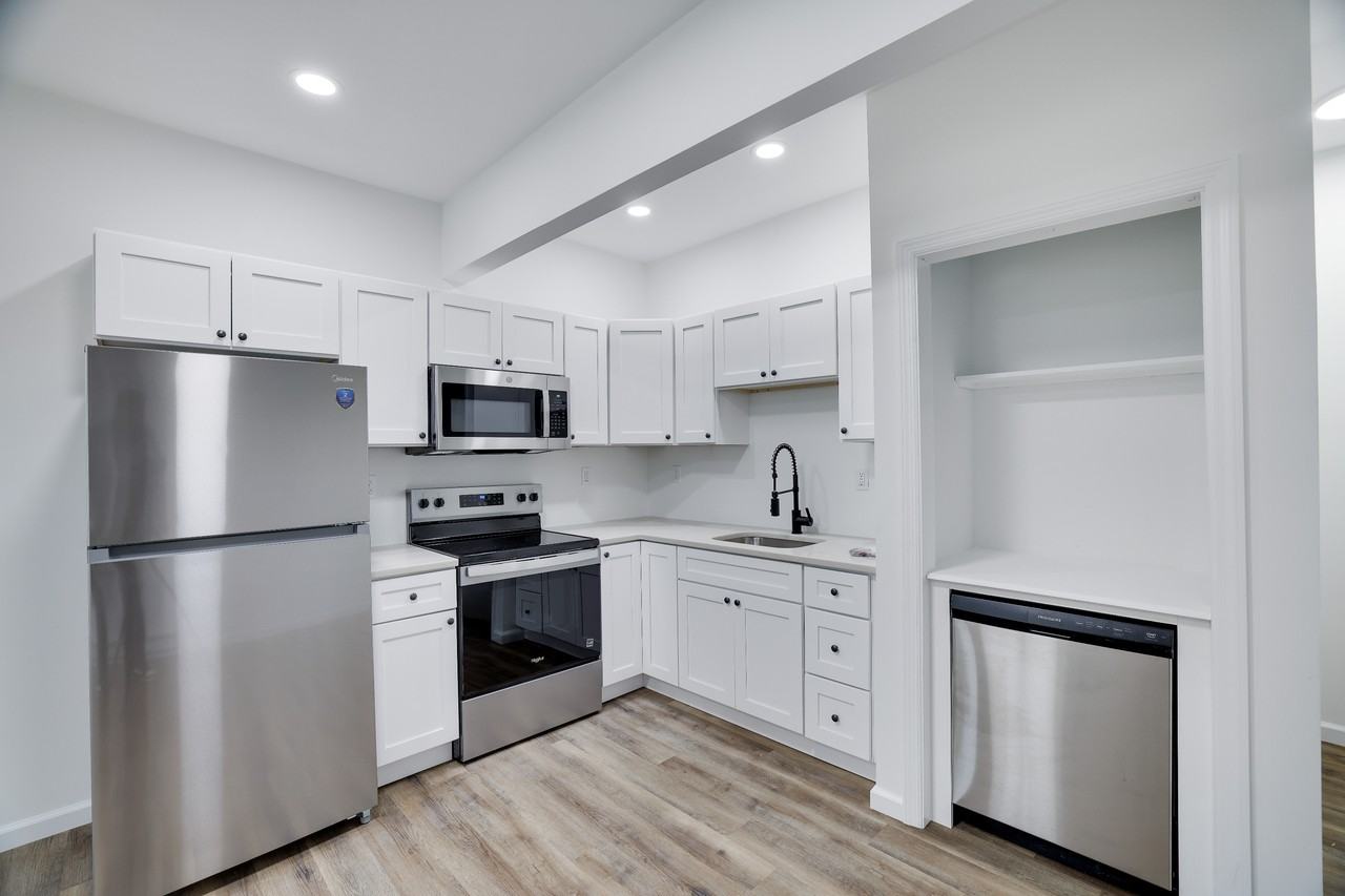 123 Evergreen Lane #6 - Photo 2 of 38