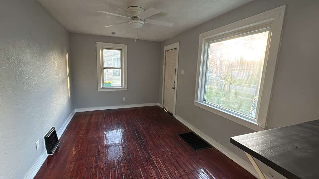 1808 N Merrifield Ave #1 - Photo 5 of 12