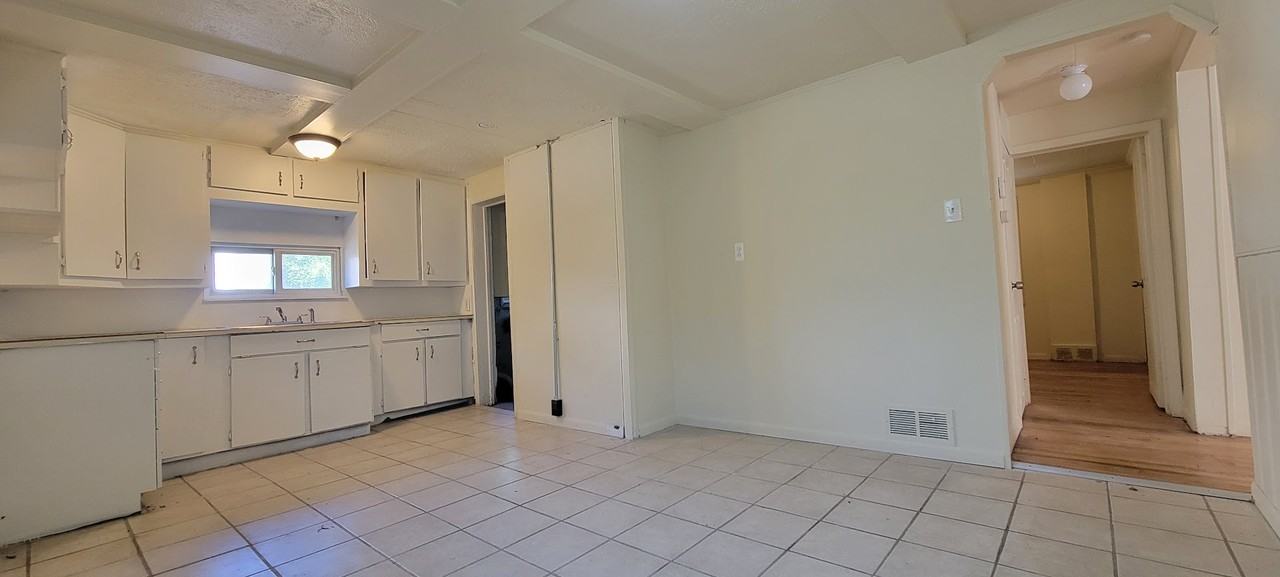 22411 Oconnor St - Photo 7 of 15