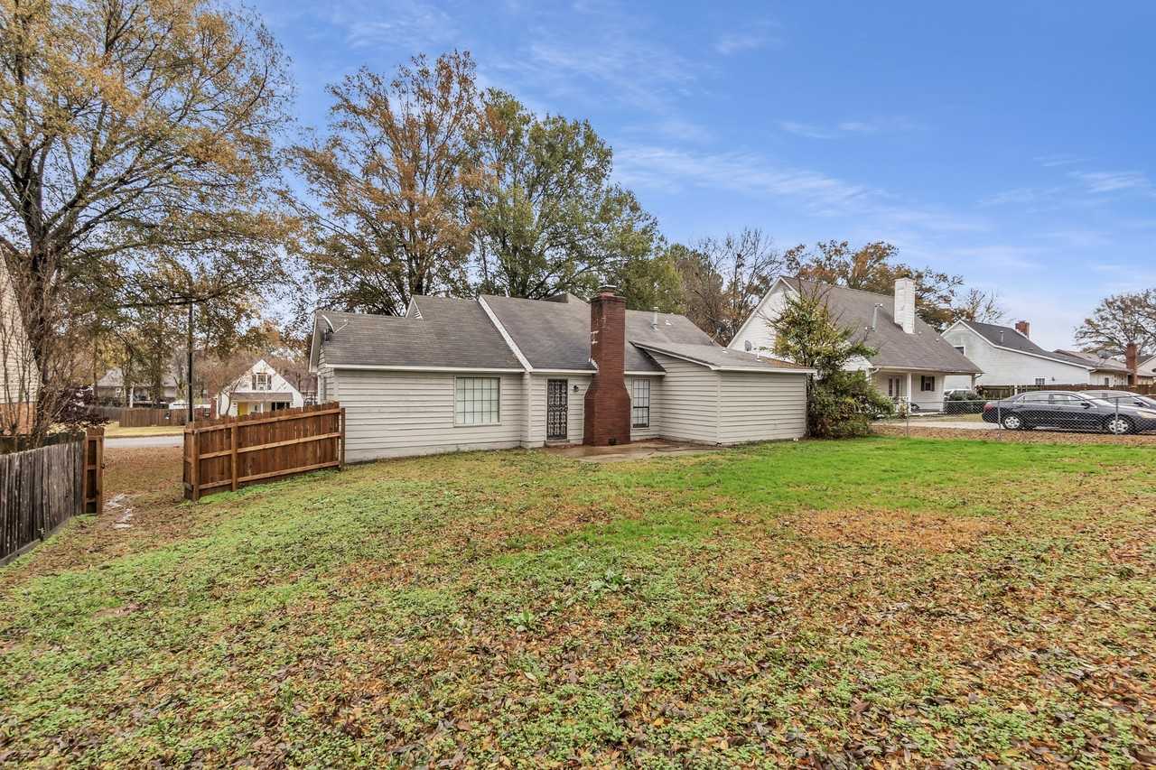 5809 Lees Xing #1 - Photo 4 of 22