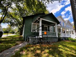 featured image of 1719 Le Grand St #1