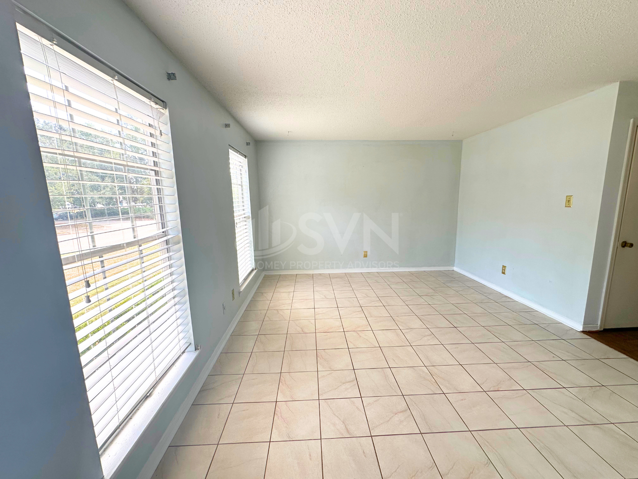 132 Du Rhu Dr - Photo 3 of 22