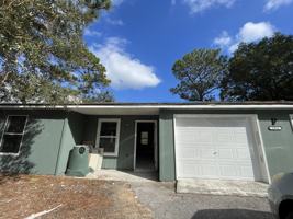 featured image of 504 W Fairfield Dr #F2