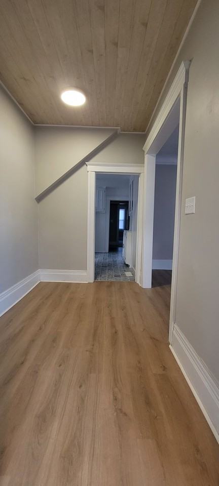 68 East James Street - Photo 5 of 28