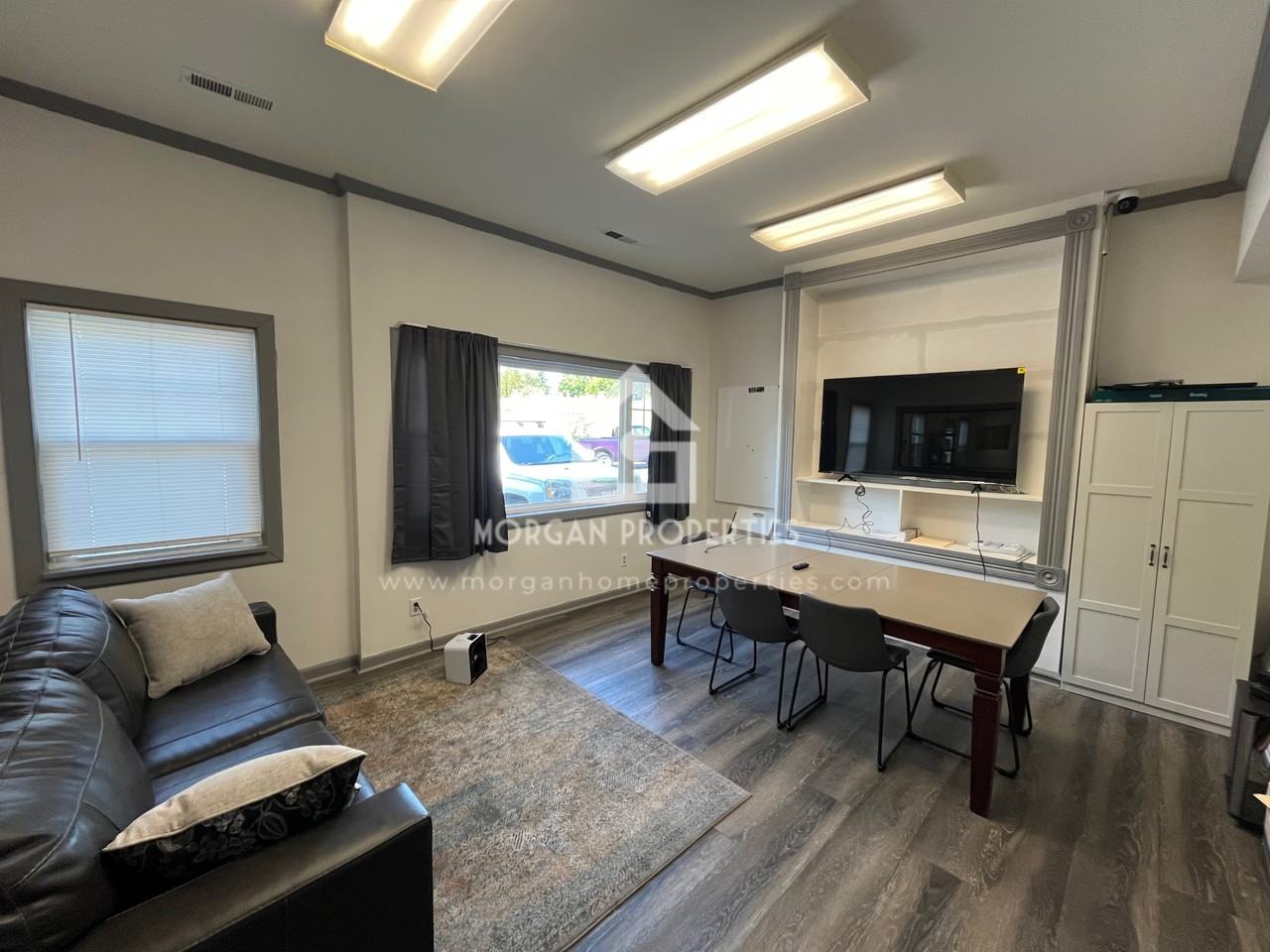 722 Bundy Avenue - Photo 3 of 5