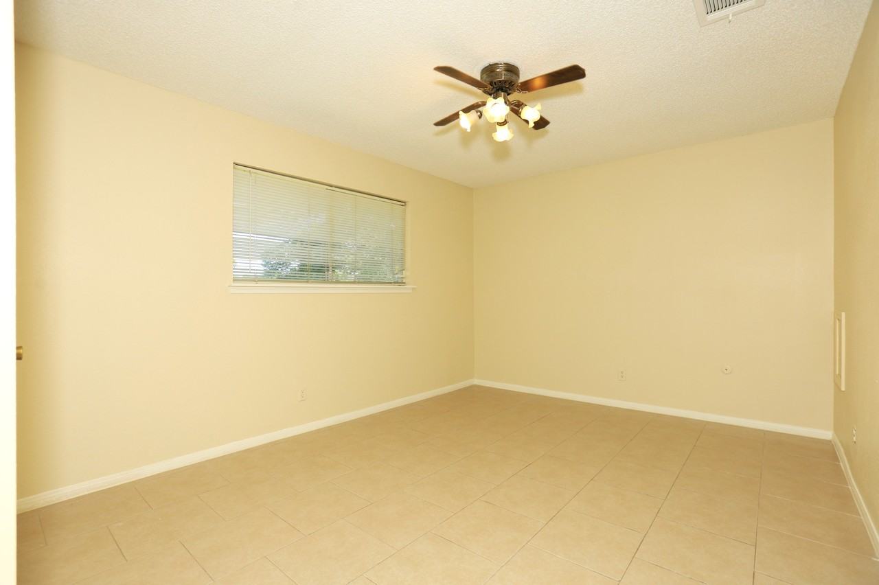 206 Banyan St #1 - Photo 6 of 10