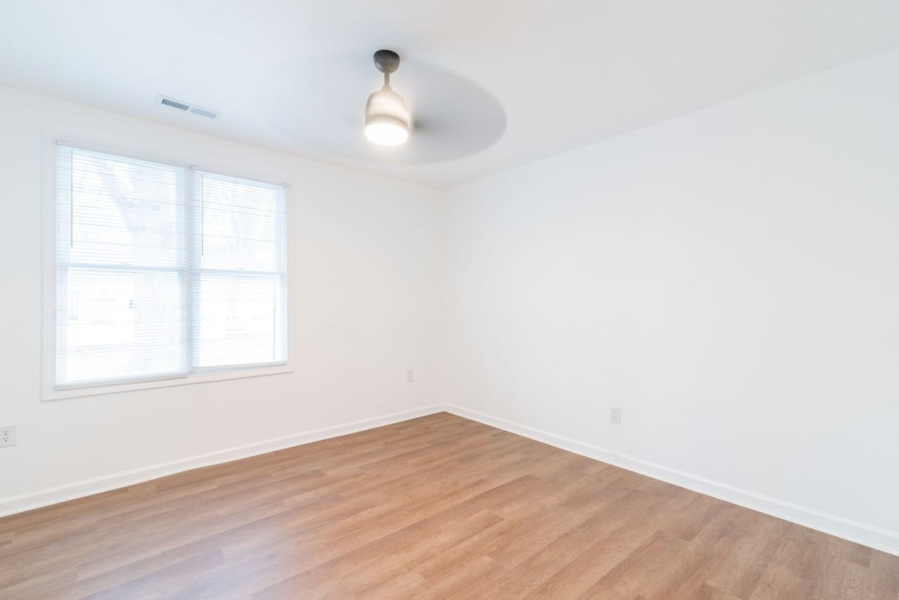 215 Johndy Avenue #A - Photo 6 of 24