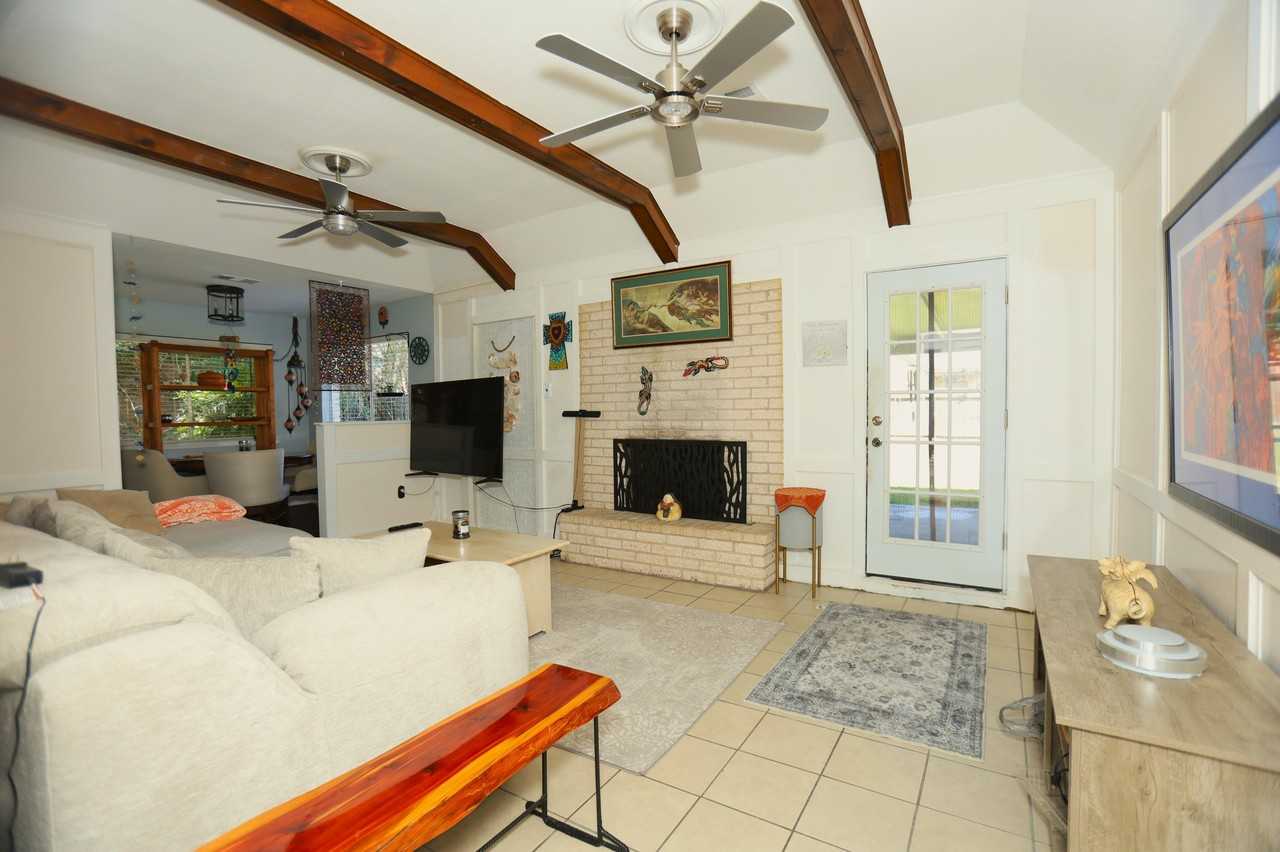 354 S Amherst Dr #1 - Photo 2 of 10