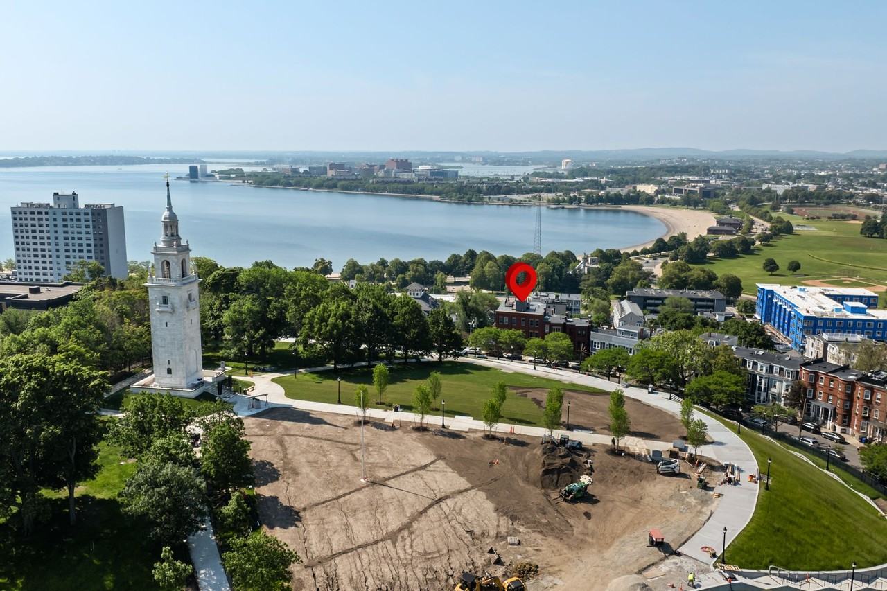 53 Thomas Park #2 - Photo 3 of 38