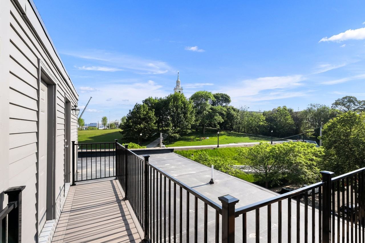 53 Thomas Park #2 - Photo 5 of 38