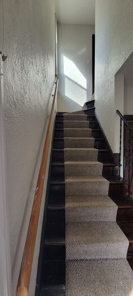 1740 1740 Anita Avenue-UPPER - Photo 2 of 16