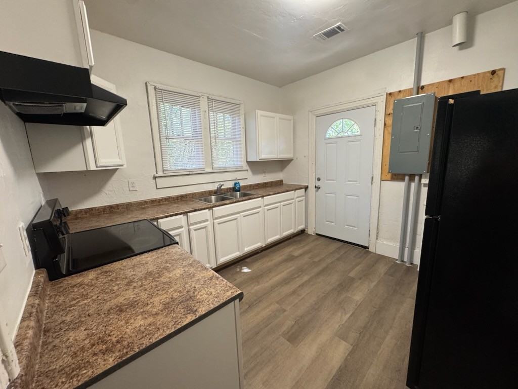 1124 West Lincoln Avenue #1 - Photo 4 of 13