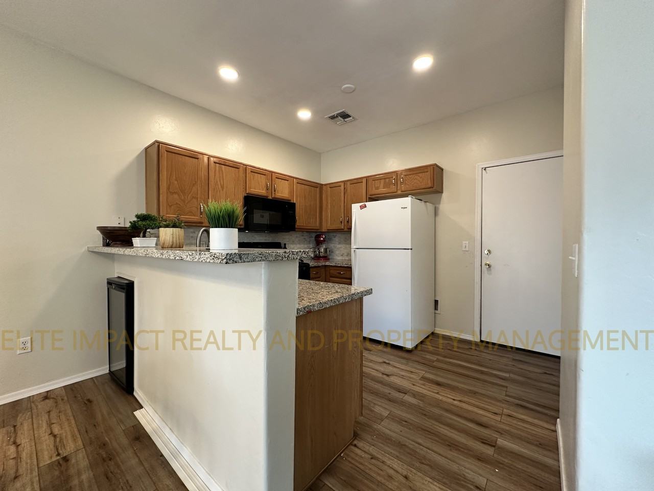 3780 East Felix Boulevard #1 - Photo 5 of 14